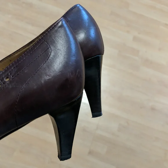 Celine burgundy-brown leather classic pumps/shoes, 2 1/2" heal,size 38 - Picture 8 of 11